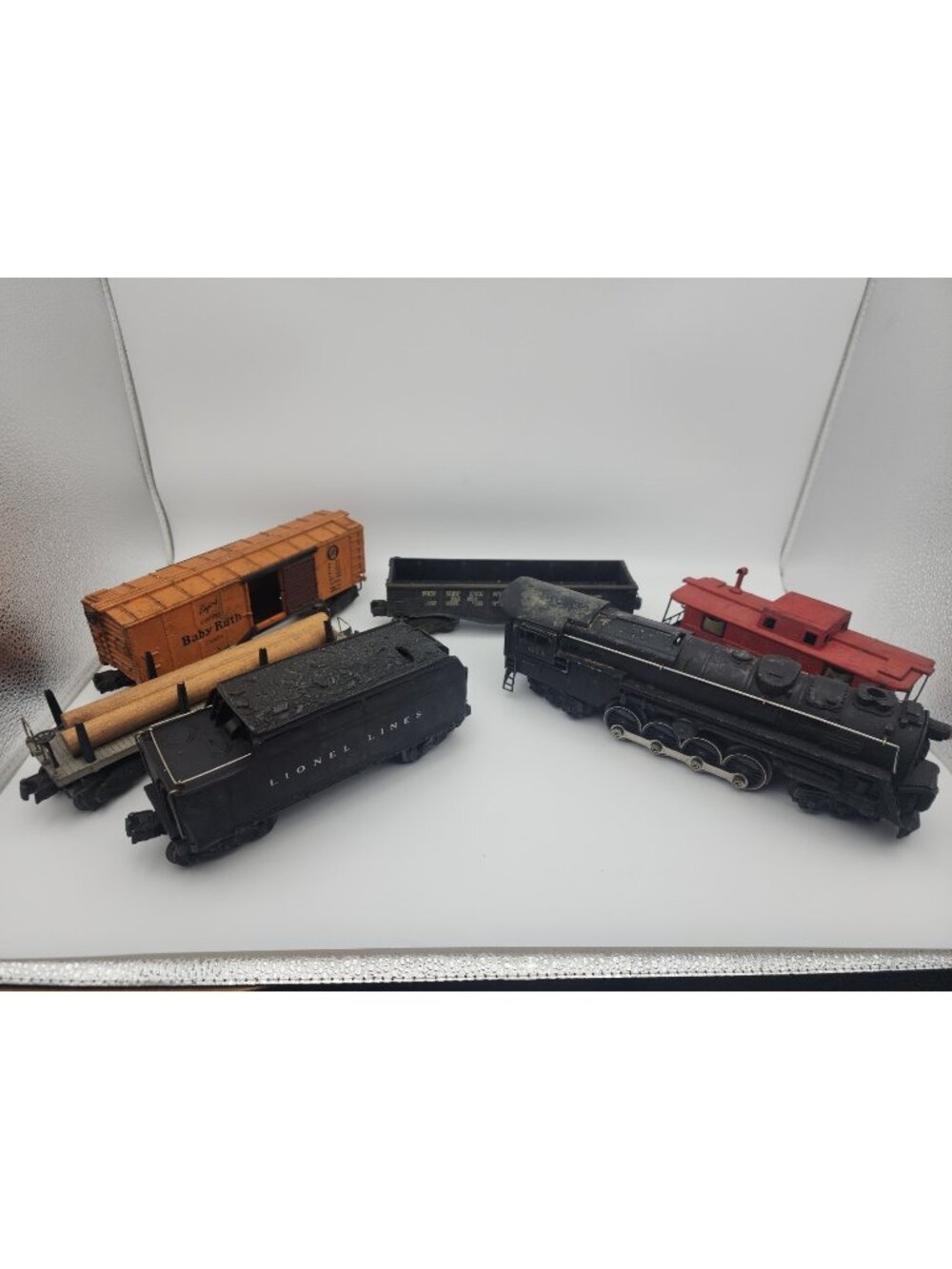 Lionel 1947 671 S2 6-8-6 Turbine w/671W Whistle Tender set with cars